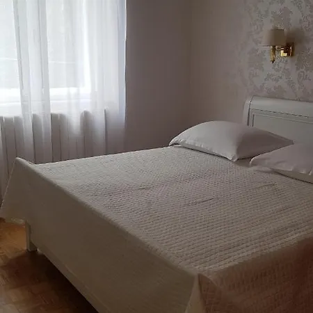 Nena With Private Free Parking Apartament *