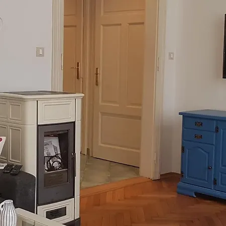 Nena With Private Free Parking